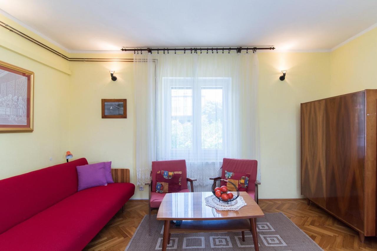 Apartments Mare Postira Bagian luar foto